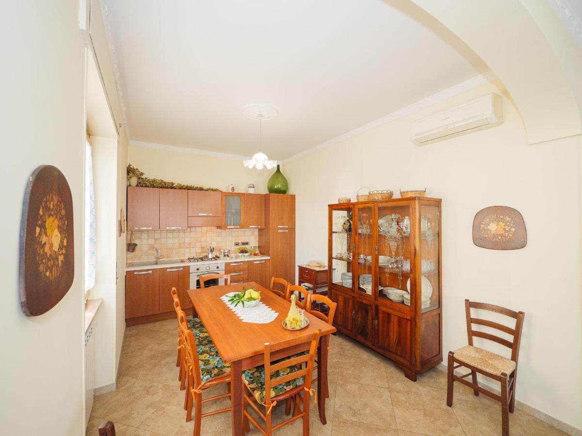 ARANCI 67 - convenient apartment in Sorrento centre Extérieur photo